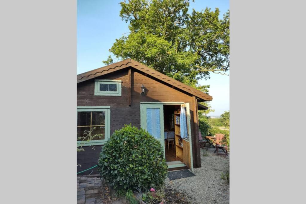 Self Catering Garden Lodge Ludlow Kültér fotó
